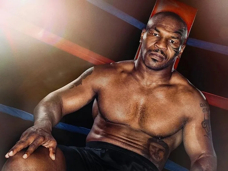mike tyson con song khong