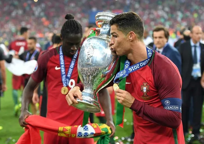 Dù xưng vương tại Euro 2016, Bồ Đào Nha vẫn chưa một lần bước lên đỉnh cao thế giới.